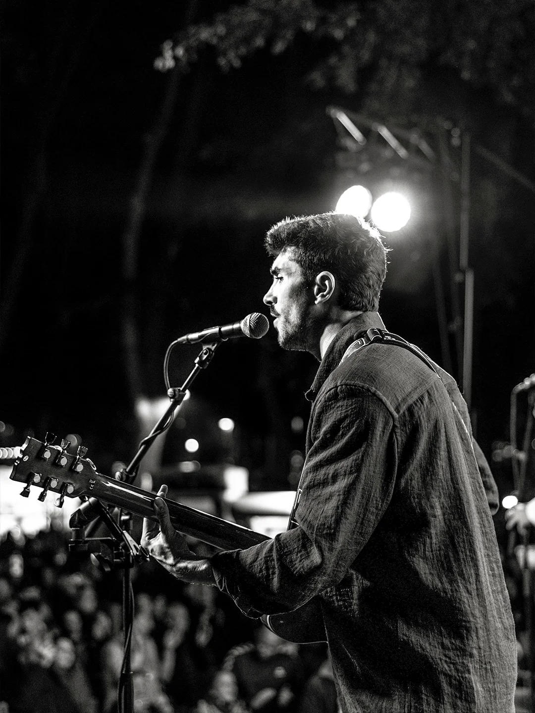 Side stage performance